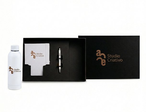 Composto por garrafa branca com dupla parede de Inox; caderno para anota��es branco com capa dura e caneta esferogr�fic