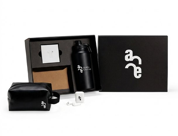 Kit Garrafa, Fone Bluetooth e Necessaire - 3 P�